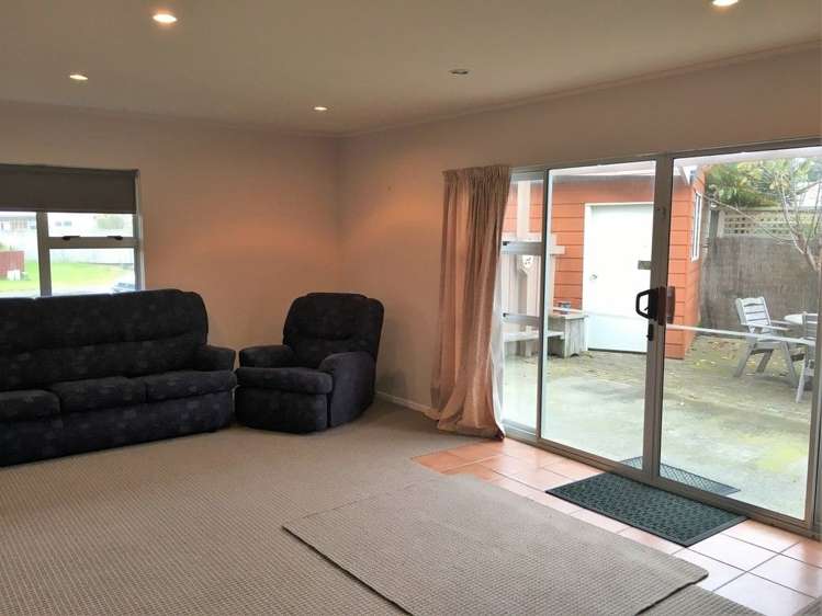 63 Ngapaki Street Waikanae Beach_15