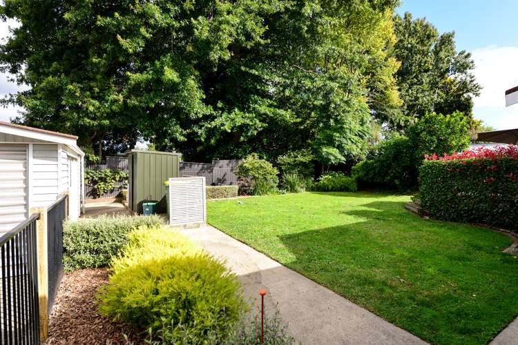 8 Springfield Crescent Enderley_17