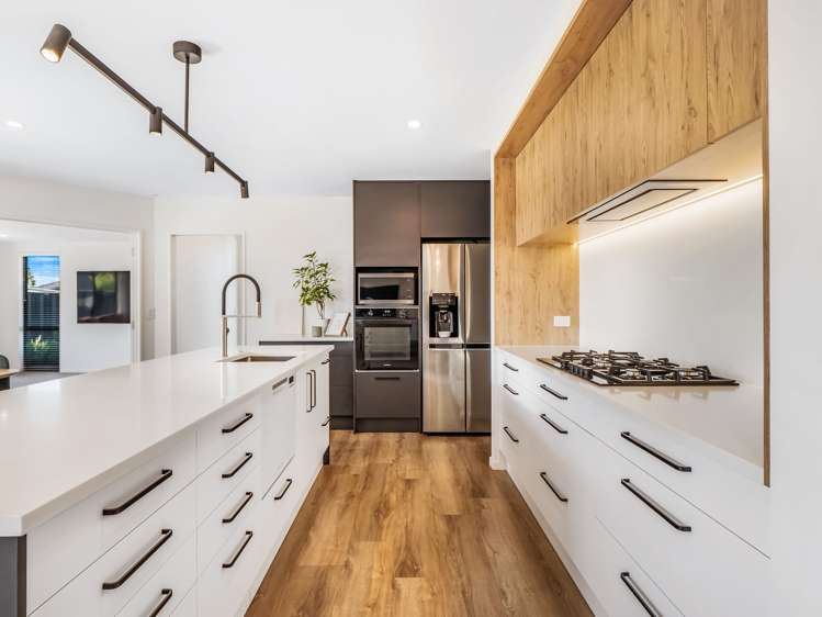 24 Whitehorn Drive Lincoln_8