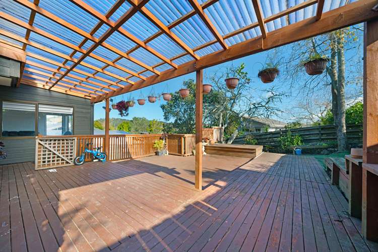 2/46A Captain Scott Road Glen Eden_20
