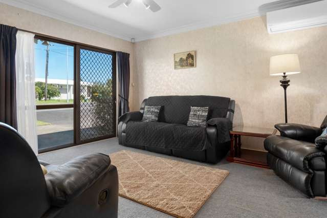 1/12 Pemberton Crescent Greerton_3