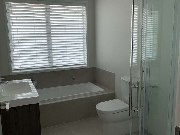 45 Saint Pauls Drive Brookfield_18