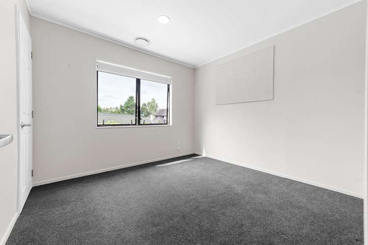 35 Keswick Crescent Huntington_12