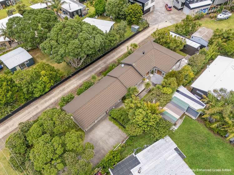 163 Ocean Beach Road Tairua_34