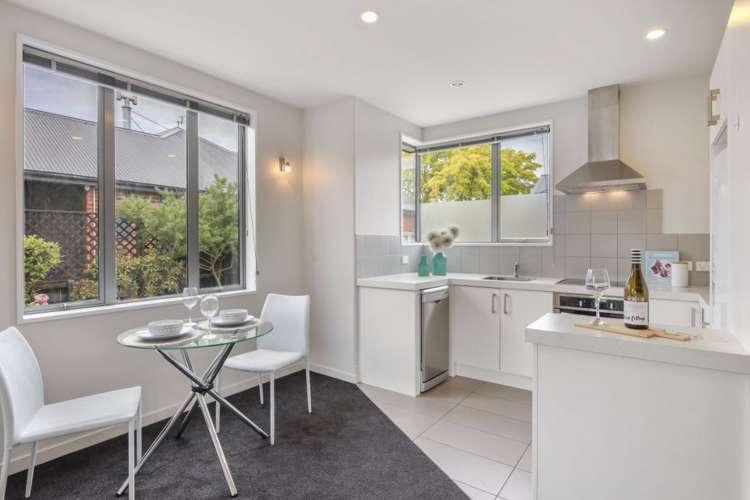 1/8 Evatt Street Bryndwr_7