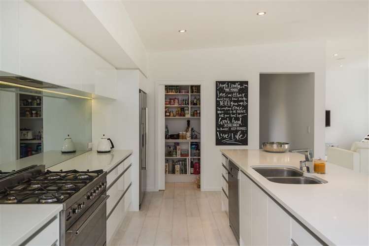 2 Riverside Way Amberley_7