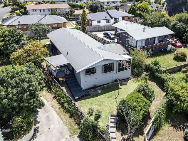 9 Beaumaris Place Dinsdale_2