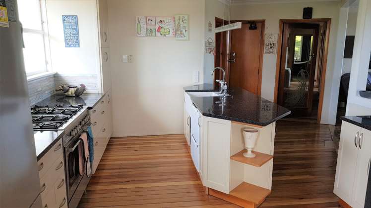 2000 Hillfoot Road Catlins Surrounds_15