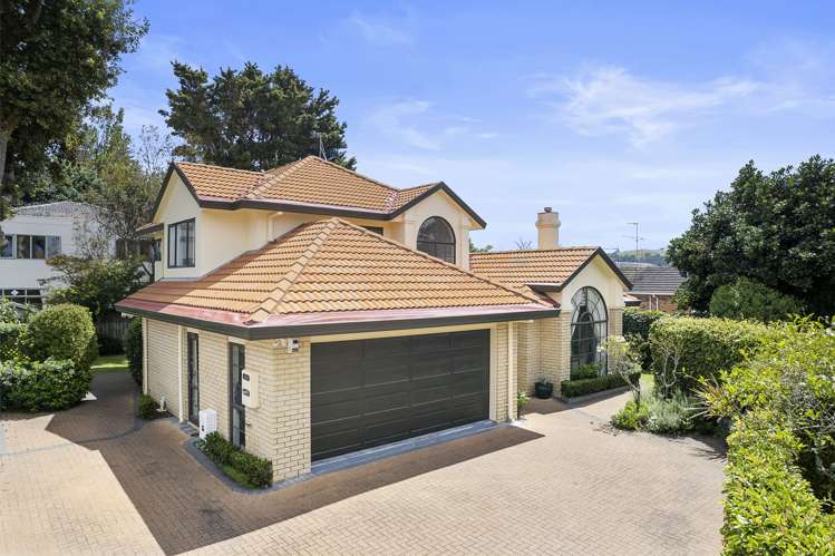 91a The Drive Epsom_19