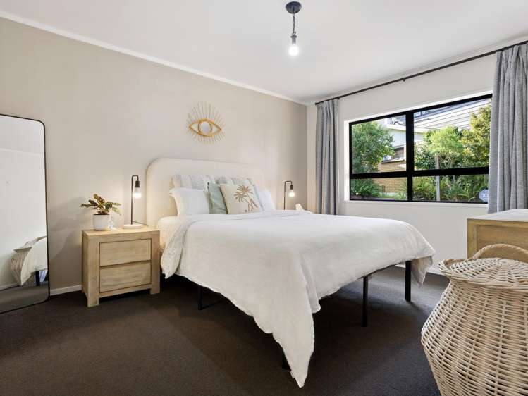 5 Stirling Place Dinsdale_11