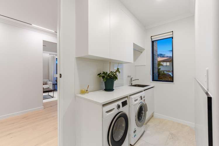 7 Headsail Drive Long Bay_27