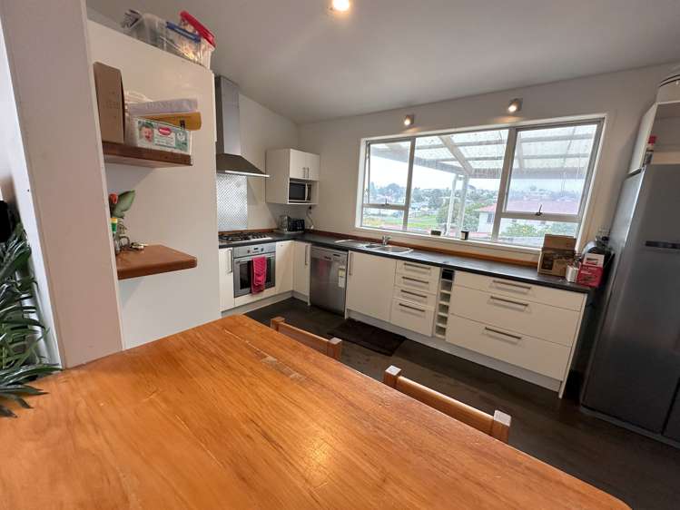 61 Blake Street Waitara_5
