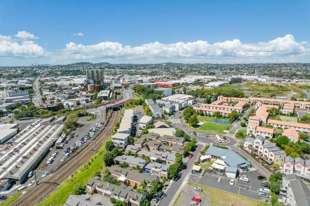 12/1 Melview Place New Lynn_2