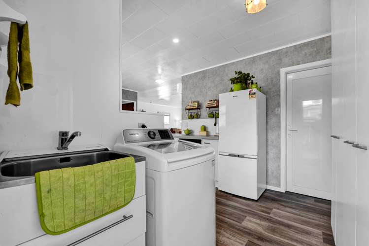 61 Murray Avenue Hawera_18