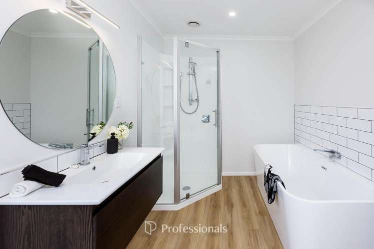 7 Desert Gold Lane Wallaceville_12