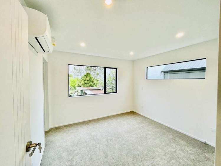 12D Kelwyn Road Kelston_4
