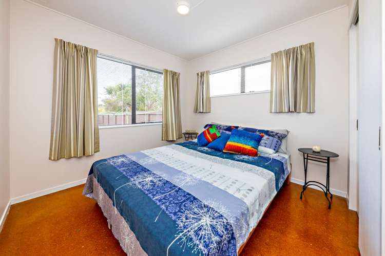 28 Seaward Place Wattle Downs_8