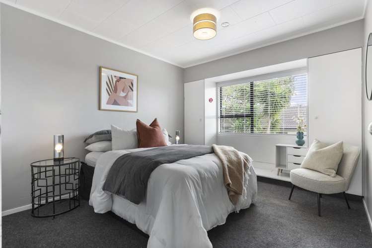 12 Landsdale Place Massey_11