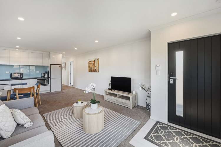 20 Carroll Place Owhata_28