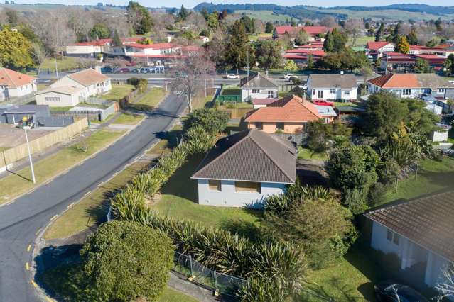 65 Clinkard Avenue Glenholme_3