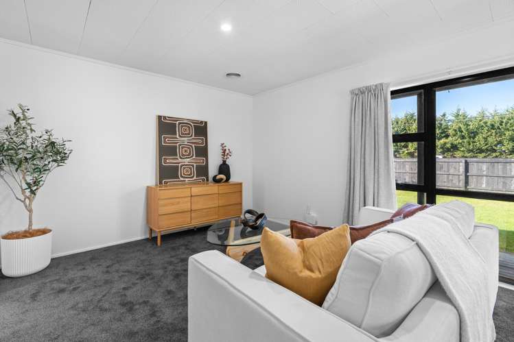 424 High Street South Carterton_3