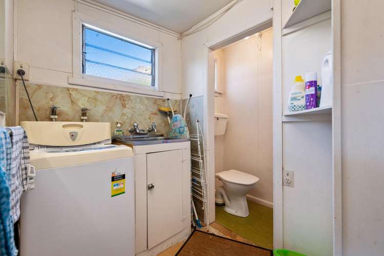 24 Sutherland Road Omarama_10