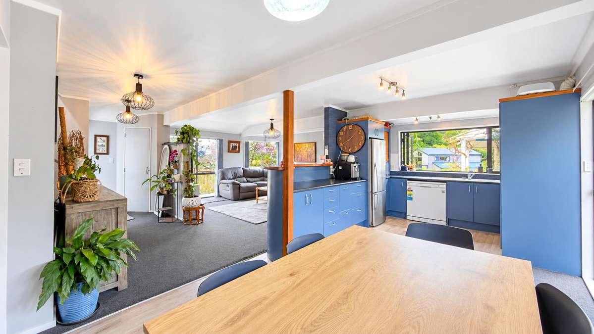 102 Cora Place_1