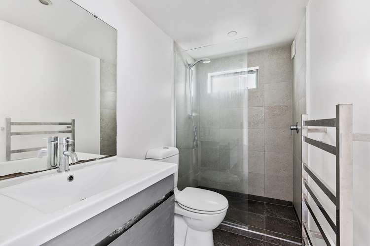 217 Marine Parade Seatoun_14