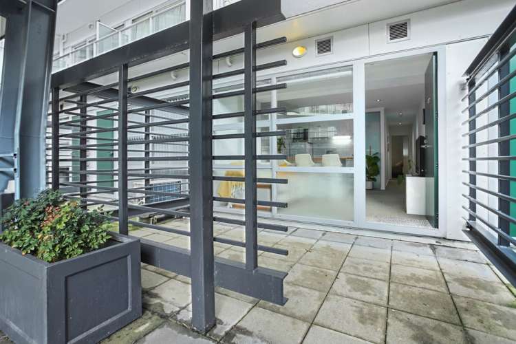 G02/430 Queen Street Auckland Central_10