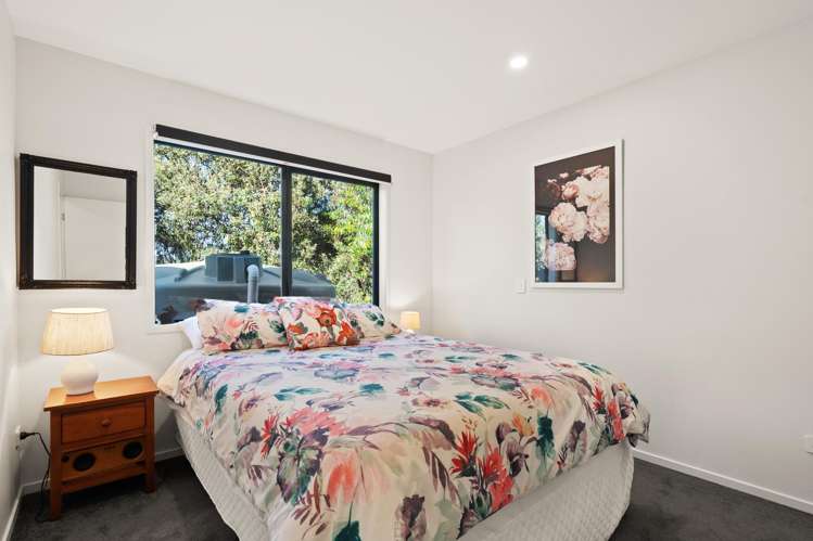 37 Seaview Road Cable Bay_18