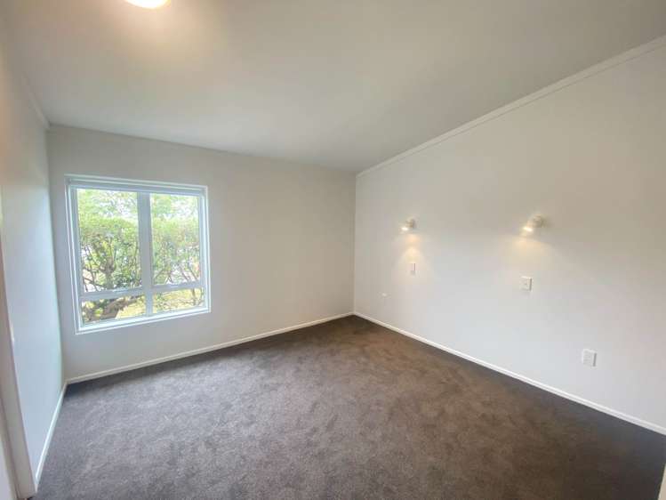 8A Puketea Street Blockhouse Bay_6