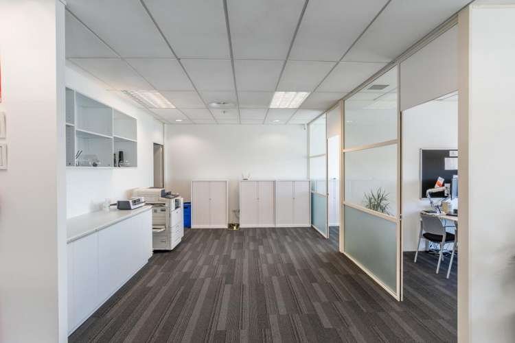 26 Vestey Drive Mount Wellington_12