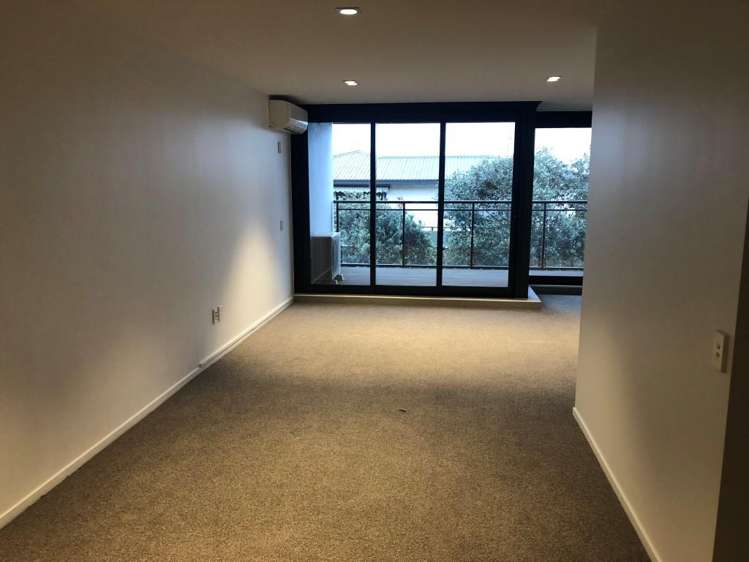 210/424 Maunganui Road 11229_10