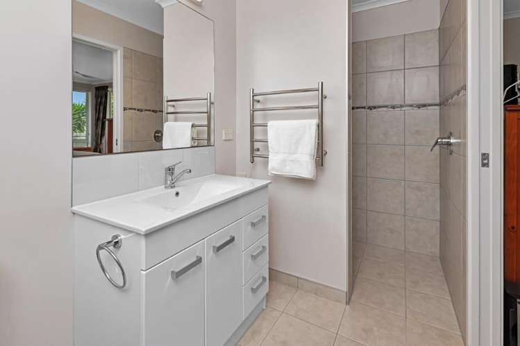 371 One Tree Point Road One Tree Point_12