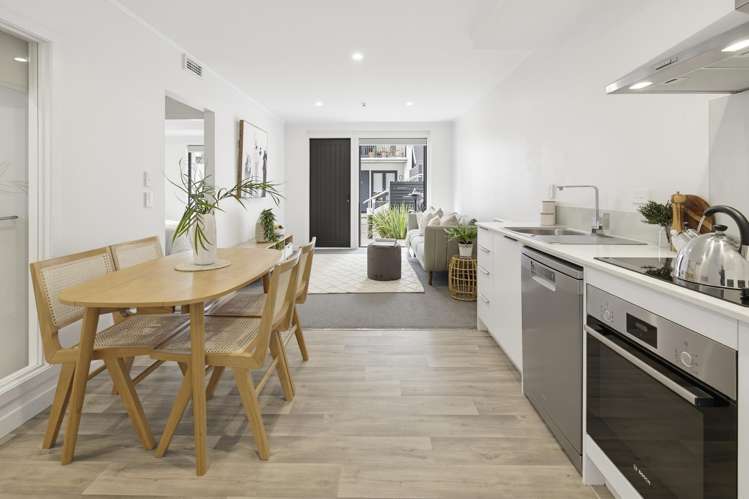 3C/16 Constable Street Newtown_5