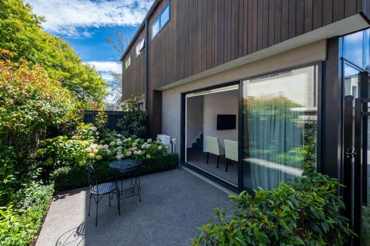 2/126 Rugby Street Merivale_18