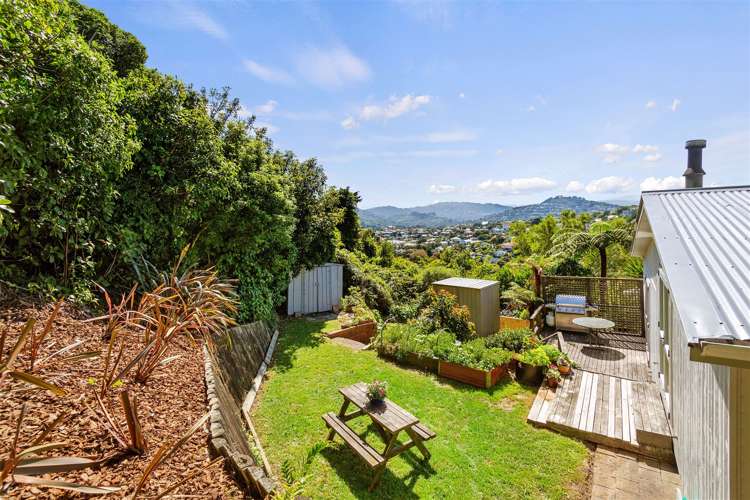 14 Voltaire Street Karori_13