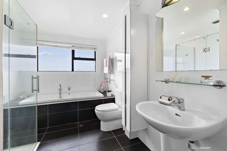 64 Owhiro Bay Parade Owhiro Bay_8