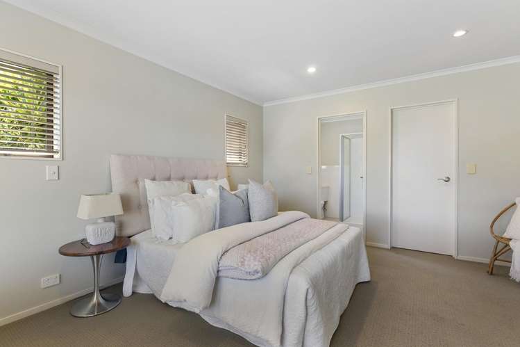 12 Valderama Drive Flat Bush_16