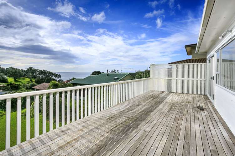 65 Churchill Road Murrays Bay_6
