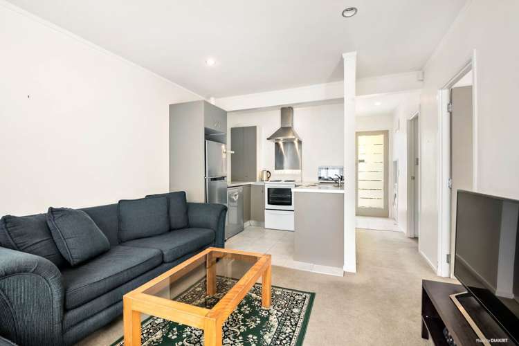 3/20 Seaview Road Castor Bay_1