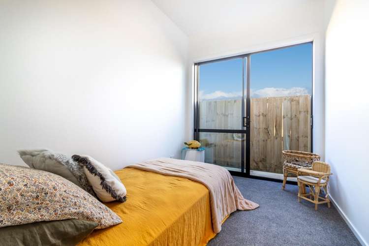 24 One Haruru Street 11373_11