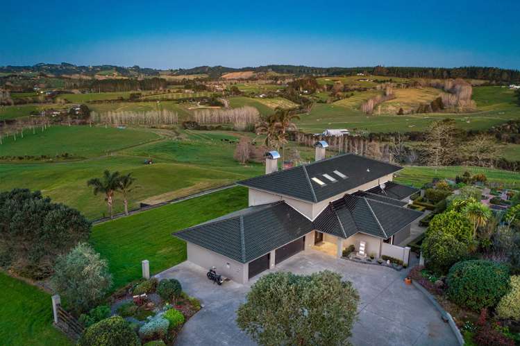 141 Valley Road Waitoki_30