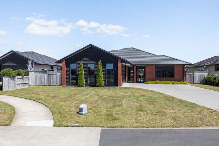 7 Hyatt Close Leamington_27