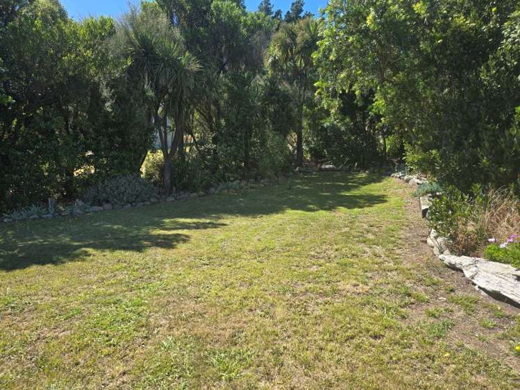 86 Lake Ferry Road Lake Ferry_16