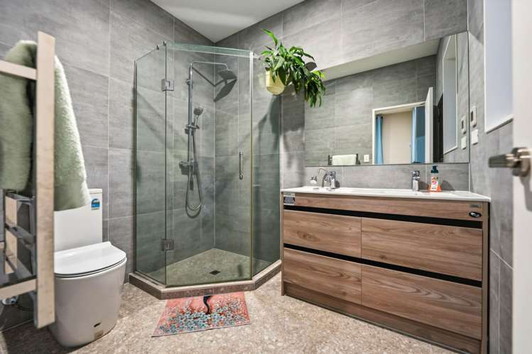 6 Ahorangi Road Silverdale_16