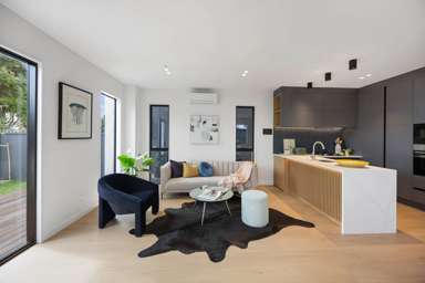 55 B,C,E Tawa Road_2