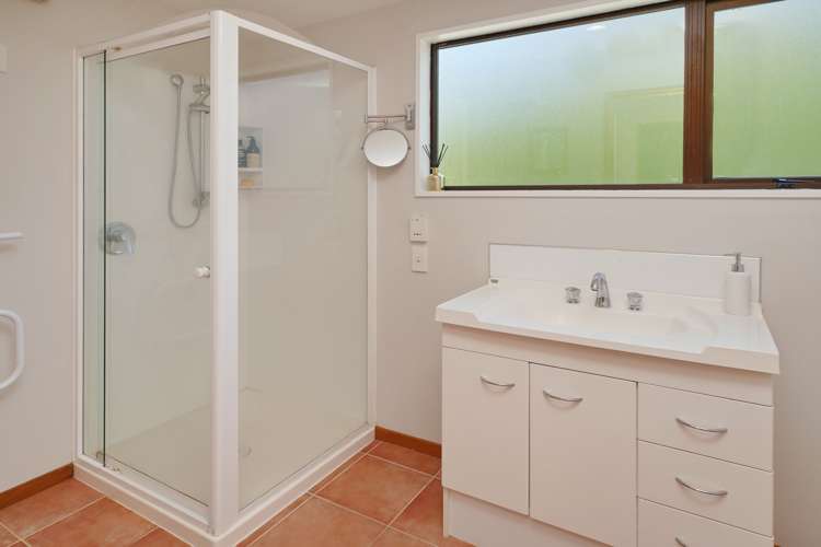 129 Mchughs Road Swannanoa_15