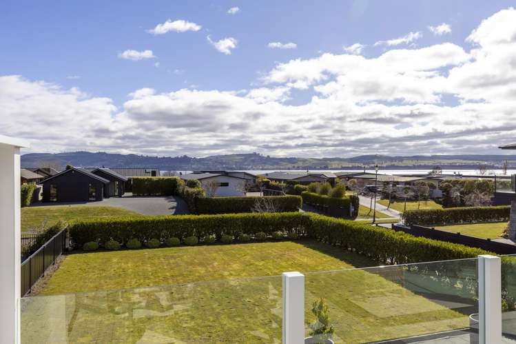 20 Pukenamu Road Rainbow Point_7
