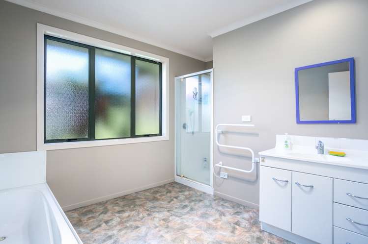 3 Grace Avenue Leamington_11